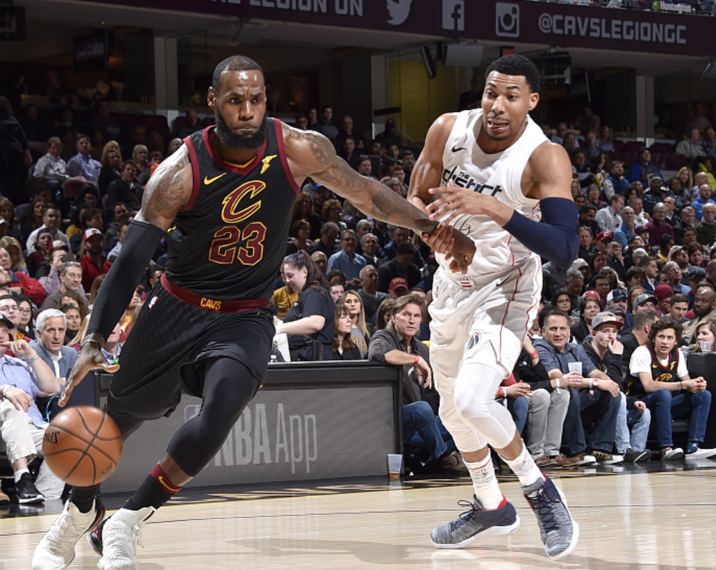 印第安纳步行者训练开放日；今晨远射贴柱引欢呼；欧联在即；数据趋势出现新变化(印第安纳步行者球员名单)